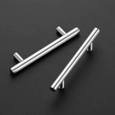 China Modern Stainless Steel Silver Bar Cabinet Handle Furniture Hardware for sale