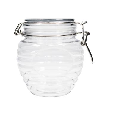 China Food Can Custom Logo Empty Jug Shaped Plastic PET 600ml 20 oz Airtight Storage Kilner Jar With Clip Top for sale