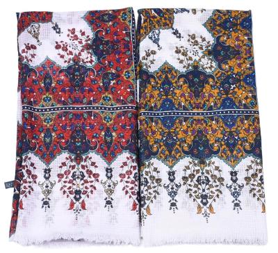 China 2021 Multifunctional soft muslim polyester muslim cotton shawl fashion fringe cotton squishy print squishy scarf for sale