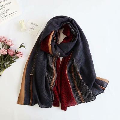 China 2021 new fashion multifunctional female muslim muslim shawl polyester printing cotton linen scarf for sale