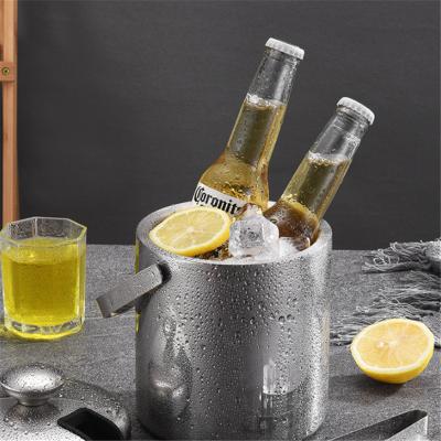 China Ice Cubes Keep Cold HOMETREE 304 Stainless Steel Ice Bucket Double Beer Cocktail Barrel With Ice Clip Summer Bar Party Tool H1066 for sale