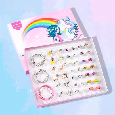 China 2022 new vintage creative crystal diy children's bracelet set hardcover unicorn gift box gift ornaments for sale