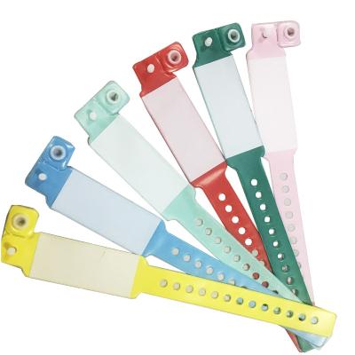 China Custom PVC Vinyl Material Waterproof Write On Medical Hospital ID Wristbands, Hospital Patient ID Bands for sale