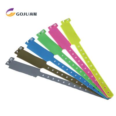 China China Custom Disposable Vinyl Wristbands With Logo for sale