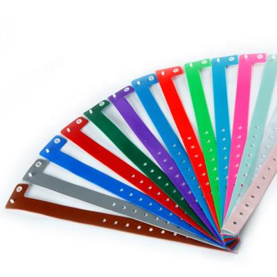 China China Goju Unique Soft L Shape Vinyl ID Bracelet Wrist Band PVC Wristbands For Events for sale