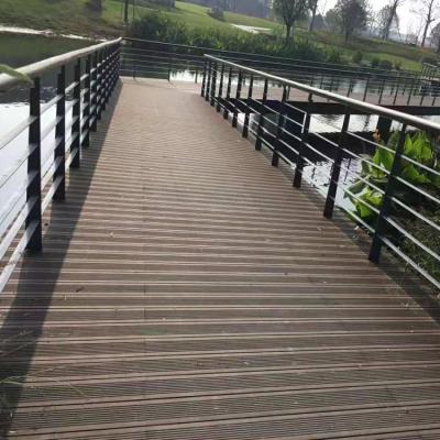 China Exterior Flooring Decking Charcoal Surface Treatment And Beach Woven Solid Bamboo Flooring Structure Carbonized Bamboo Decking 20mm for sale