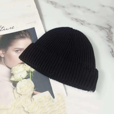 China 2021 New Fashion JOINT Custom Label Hip Hops And Labels Knitted Hats Winter Beanies For Men And Women for sale