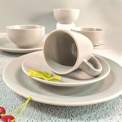 China 2021 Sustainable Hot Sale Dishwasher Safe Porcelain Chinaware Matte Japanese Style Crockery Dinnerware Set for sale