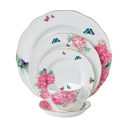 China Last New Sustainable Bone China Dinnerware Ceramic Dinnerset With New Design Flower Decal for sale