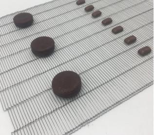 China Flaches Kettenglied Oven Conveyor Belt Iron Mesh für Lebensmittelverarbeitungs-Industrie zu verkaufen