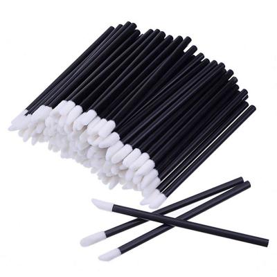 China 100pcs/bag Silicone Disposable Lip Exfoliator Brush Flat Disposable Lip Scrubber Wands Lipstick Brush For Makeup for sale