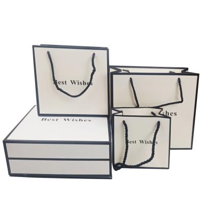 China Wholesale Custom Watch Recyclable White Fold Cardboard Large Size Cardboard Christmas Gift Cardboard Packaging Paper Bag... for sale