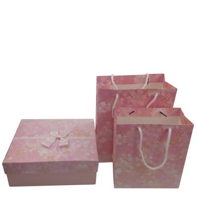 China 2021 Hot Sale Recyclable Custom Logo Printing Pink Birthday Gift Box With Ribbon for sale