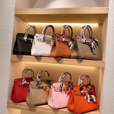 China Fashion Convenient 2022 Wholesale Ladies Shoulder Bags Unique Designer Leather Purses and Ladies Designer Bags for sale