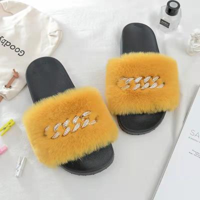 China CUSHIONING 2020 Newest Rhinestone Sandals Summer Plush Sandals Flat Ladies Slippers Ladies Slippers for sale