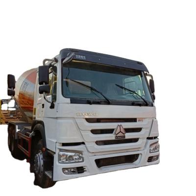 China Construction works export technology production high quality concrete mixer HOWO 10m3 second hand cement tank truck mixing high cost performance for sale