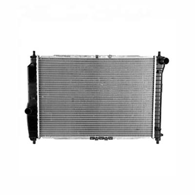 China Aluminum Core Plastic Tank Car Radiator OEM: 96536525 / 96816483 600*418*16 MT Auto Radiator for sale