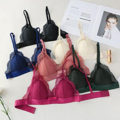 China Women Sexy QUICK DRY French Wireless Triangle Lace Bralette Bra for sale