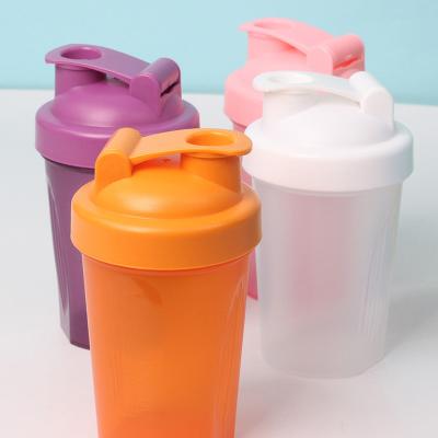 China Durable Logo 400ml 600ml Wide Custom Gym Cup Durable Mouth Water Bottle Protein Bottle Plastic Shaker With Lids And Shake Ball for sale