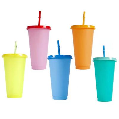 China 24OZ Water Sensitive Reusable Cold Color Changing Party Tea Cup Soft Plastic Ice Color Custom Color Changing Cups for sale