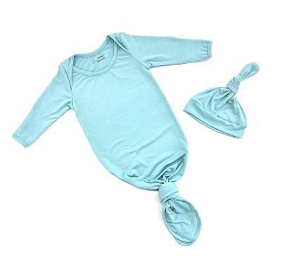 China 0-24 Months Breathable Baby Gown with Hat Sleep Nightgown with Long Sleeve and Mitten Cuffs for Girl and Boy for sale