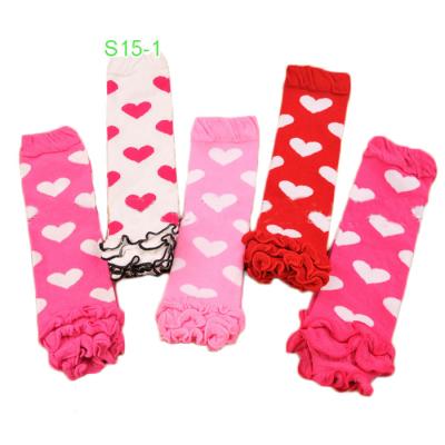 China Wholesale Heart Printed Toddler Baby Leg Warmers Valentines Day Baby Leg Warmers Ruffle Leg Warmers for sale