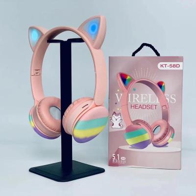 China New Earphone KT-58D Christmas Gifts Stirring Cat Headphones Rainbow Bubble Kids Stirring Person Toys Kids Wireless Cat Ear Headphones for sale