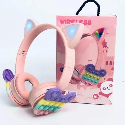 China Party Toy Gift Wireless Earbuds Push Earphone KT-58A Cosplay it Bubble Cat Ear Wireless Earphone Cute LED Cat Ear Kids Bear Headphones for sale