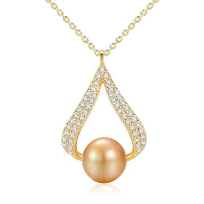 China Vintage Genuine White Freshwater Cultured Pearl Pendant Necklace s925 Sterling Silver and CZ Necklace for Women for sale