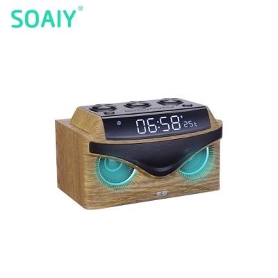 China SOAIY S68 caix de som Long Battery Life Owl LED Light Wireless Blue Tooth HiFi Music Subwoofer Wooden Speaker for sale