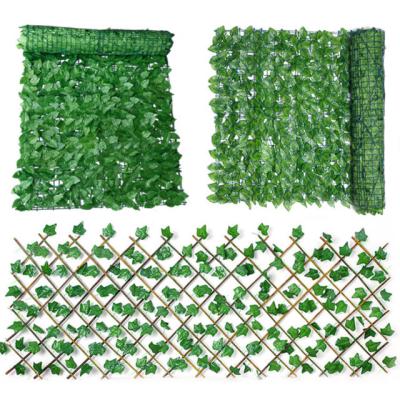 China Factory Wholesale Easily Assembled Decorative Grid Easily Assembled Wooden Garden Fence With Artificial Plant for sale