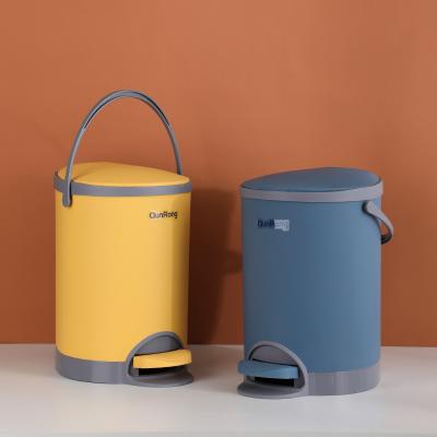 China Smallest Viable Plastic 5L Foot Pedal Trash Can For Hotel Room for sale