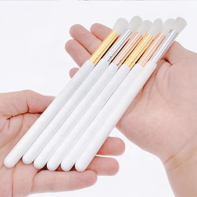 China Custom Smudge Brush Eye Makeup Brush Free Sample New Eyeshadow Brush Repair Brush for sale