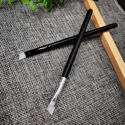 China Angular blush promotion price new silicone knife eyebrow brush free sample oblique brow brush for lady makeup for sale