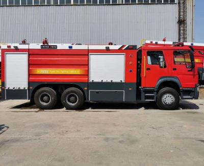 China sinotruk HOWO 4X2 6x4 8x4 water foam fire engine rescue fighting truck sinotruck with folding crane 11054*2500*3540 for sale