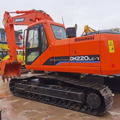 China Cheap price used Dooosan 220 225 300 excavator, DH220LC-7 doosan excavator used for hot sale 1.2MÂ ³ for sale