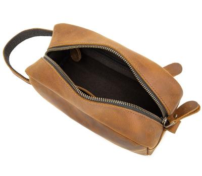 China Vintage Leather Toiletry Bag Leather Make Up Bag For Men And Women Brown for sale