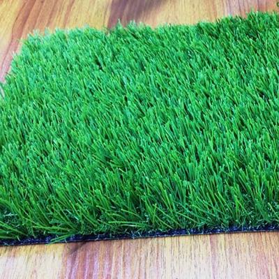 China Thorn shape blade low price green 25mm ourdoot landscaping artificial grass mat for flooring decoration for sale