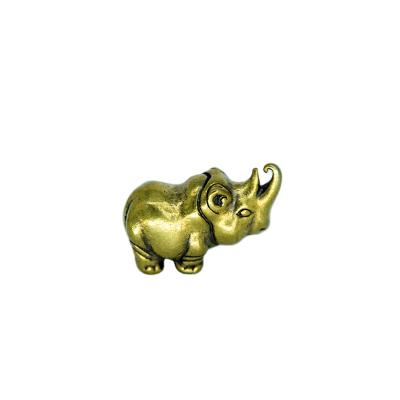 China Jiangsu wholesale solid copper rhinoceros animal prayer antique copper micro carving antique copper carving for sale