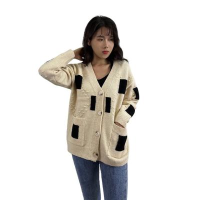 China Anti-wrinkle New Style Custom Checkerboard Color Long Sleeve Knit Women Sweater for sale