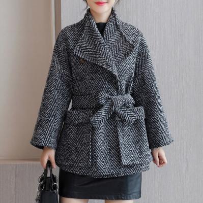 China Anti-wrinkle Houndstooth Coat Women Wool Blend Short Coat With Belt High Quality Winter Woolen Ladies Thick Oversized Ditch Coat for sale