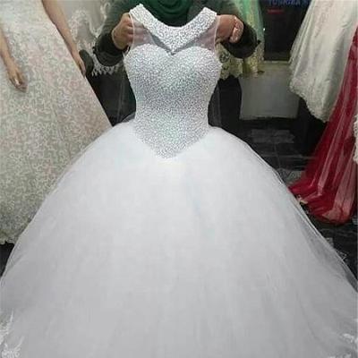 China Fashion Pearl Anti-static Wedding Dresses Shining Sleeveless Ball Gown Wedding Dresses for sale