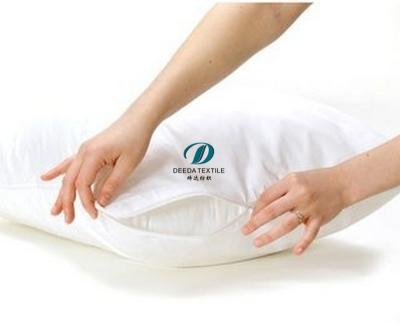 China Deeda Factory Polycotton Sustainable Hotel Pillow Protector With Zipper White Color for sale