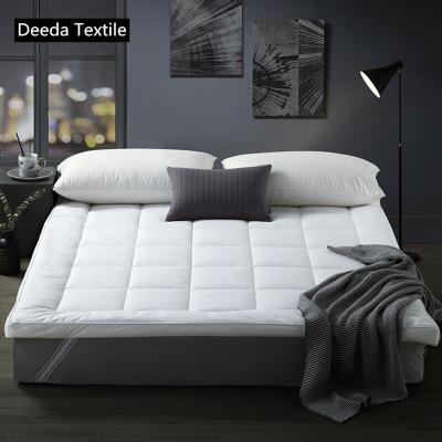 China Anti-Pull Deeda Factory 800gsm Siliconized Microfiber Mattress Topper Queen Bed Queen for sale