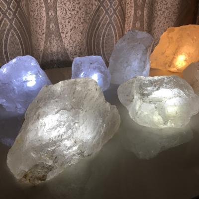 China Rough Labradorite Crystal Stones Night Light Quartz China Minerals High Quality Natural Stone Specimen for sale