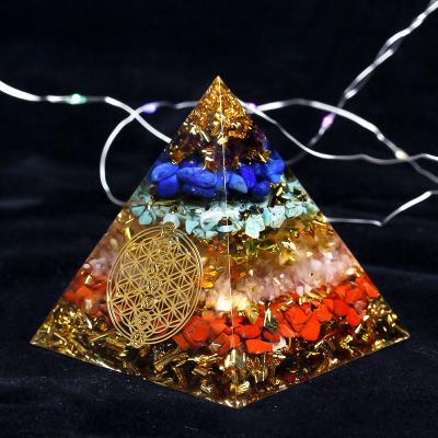 China China Wholesale Magnetic Energy Generator Meditation Yoga Healing Seven Charka Crystal Pyramid for sale