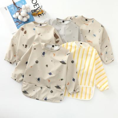 China 2022 Washable Weaning Baby Smock Apron Waterproof Feeding Bib Infants Long Sleeve Baby Bibs With Pocket for sale