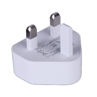 China UK Home Appliances Factory Price Mobile Phone 5w USB Wall Charger 3 Pin Socket USB Charger UK for sale