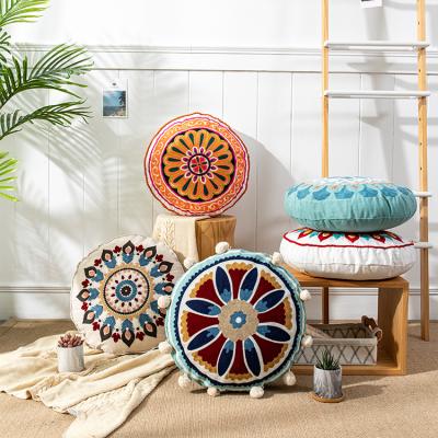 China Bohemian Sustainable Home Wholesale Round Decorative Pillow Macrame Tile Covers Handmade Tassel Cushion Cover for sale