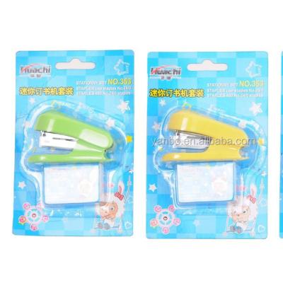 China Plastic Stapler Set Mini Office&Student Stapler&staples Set 24/6 26/6 Stapler for sale